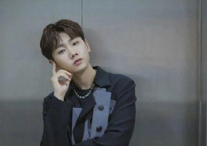 青春环游记三范丞丞吃瓜,揭秘娱乐圈幕后故事